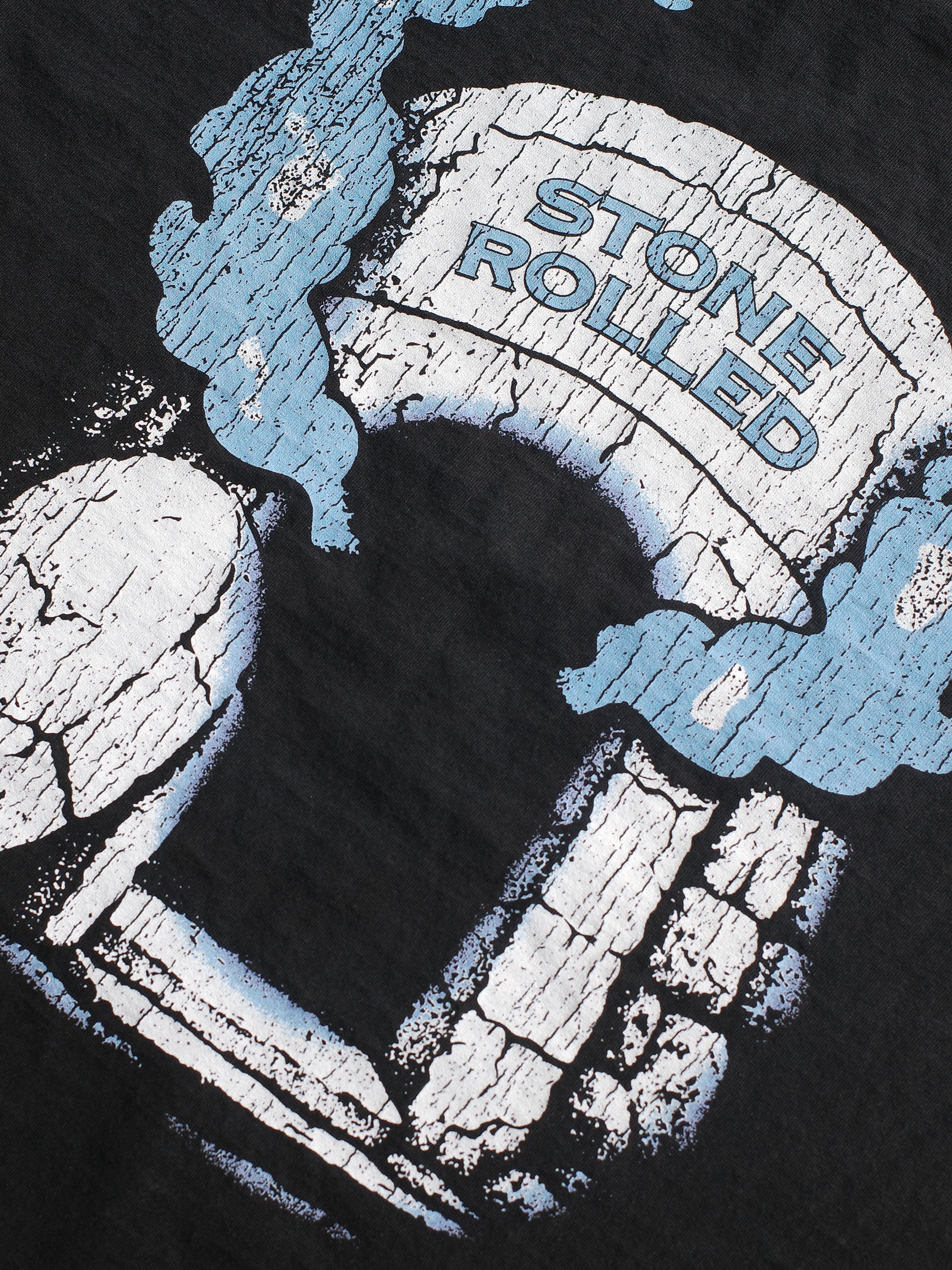 STONE ROLLED TEE